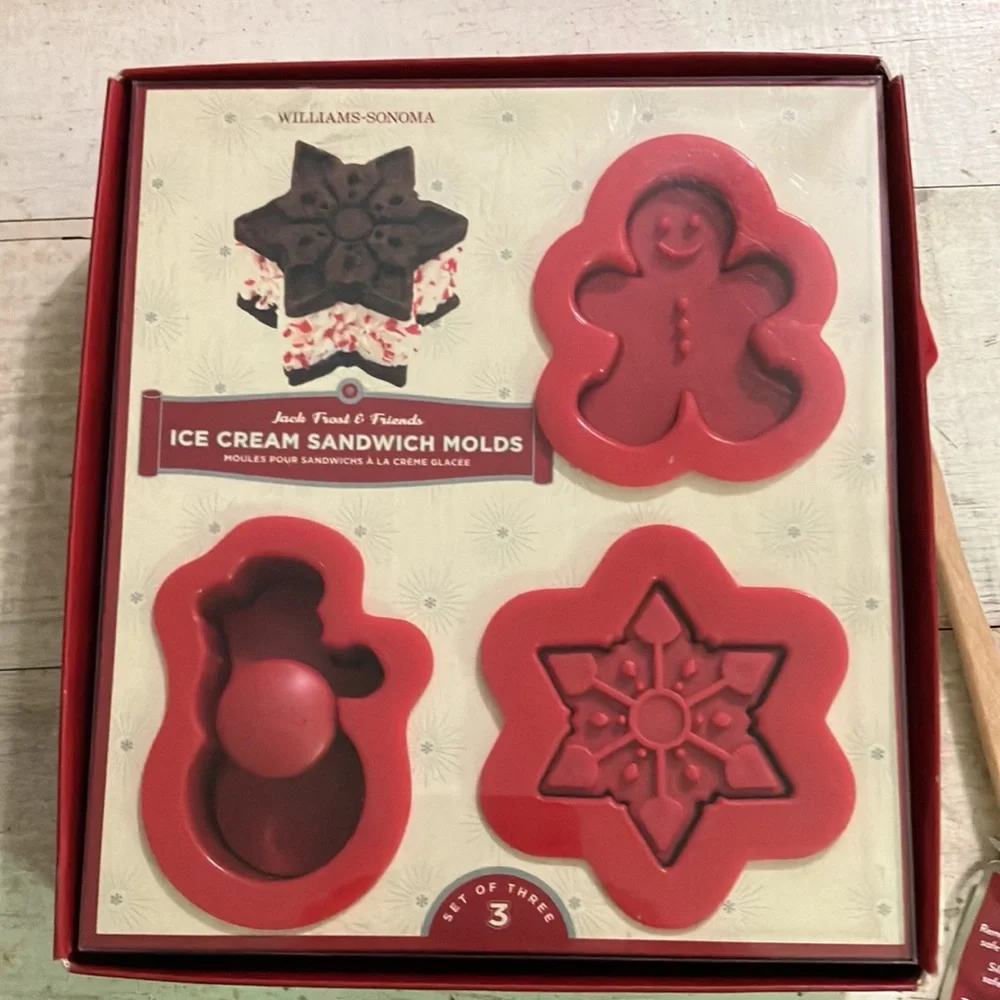 2007 Williams Sonoma Christmas Ice Cream Sandwich Maker in Box + Mini Spatulas